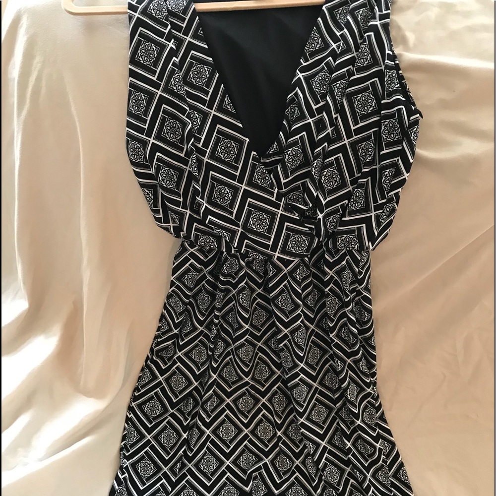 White Black House Dress size 4